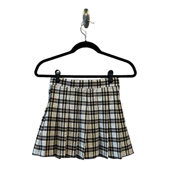 Originality NWT Pleated Plaid Skirt size M Black - Picture 2 of 9